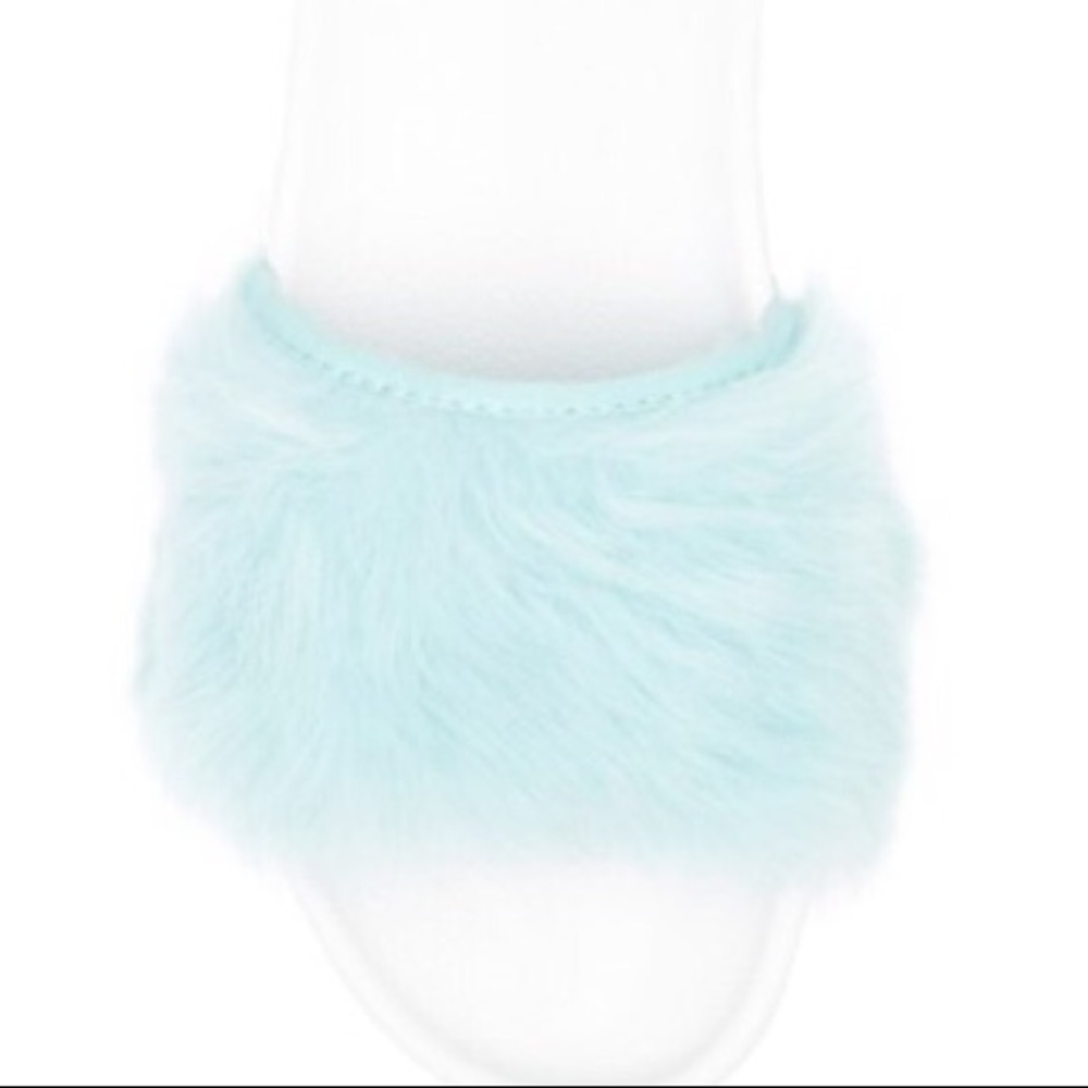 UGG Royale Genuine Lamb Fur Slide - Picture 3 of 3